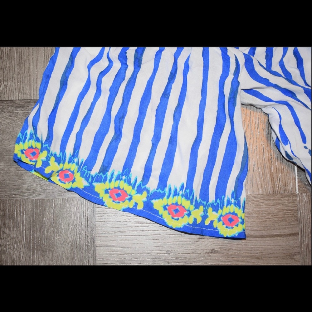 SOLD—Lilly Pulitzer Sain Top - Picture 4 of 7